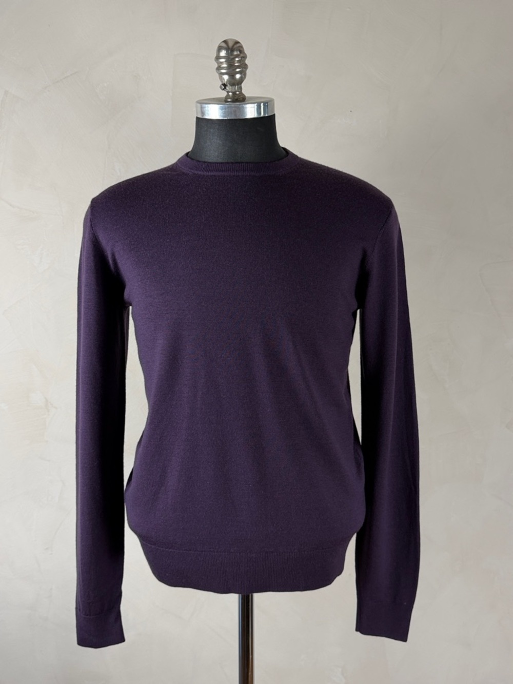 Uniqlo 100% Wool Crewneck Sweater Plum Slim Knit Mens M
